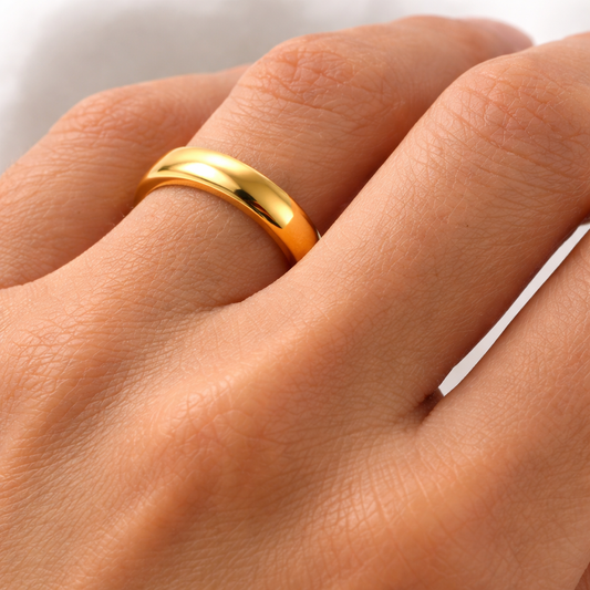 22ct Gold Wedding Band, Size O1/2, 3.7mm W, 5.2g Hallmarked