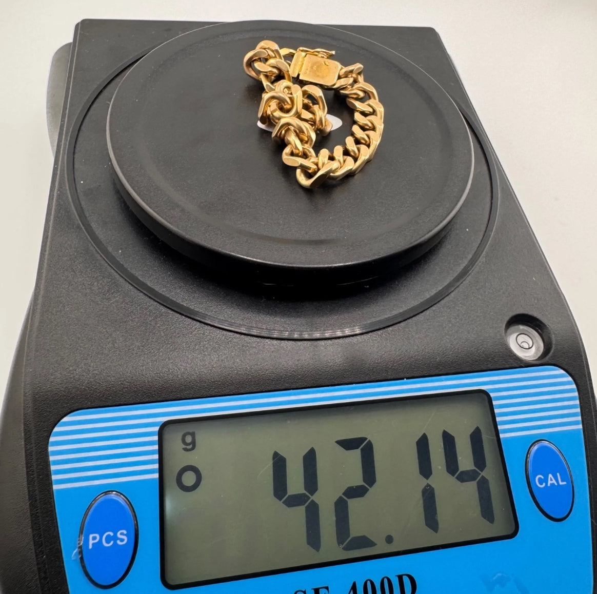 9ct Gold Curb Link Bracelet, 8.7mm Long, 8in Long, Hallmarked 42.1g