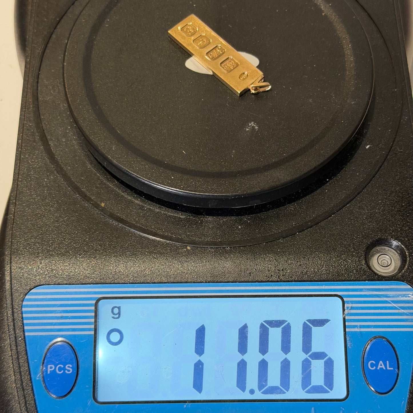 9ct Yellow Gold Ingot Pendant, Full UK Hallmarks 11.1g