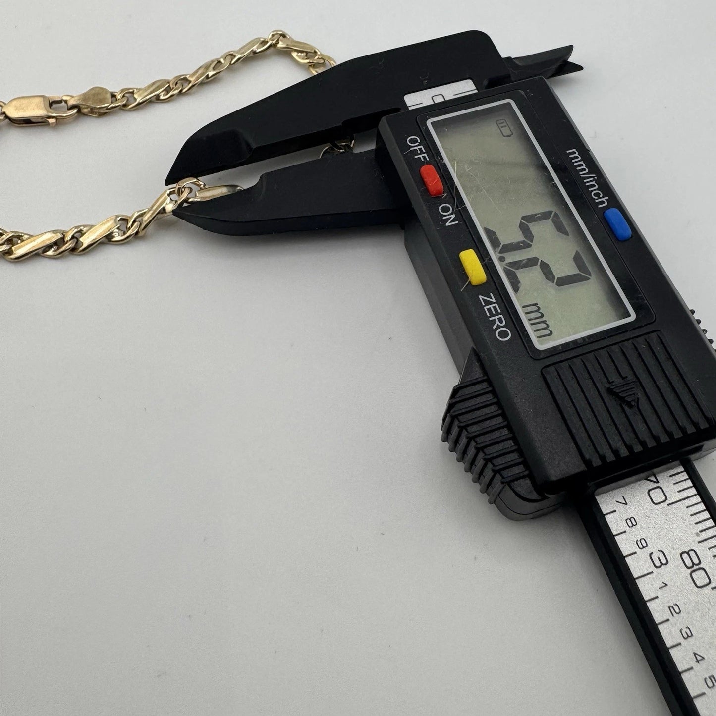 9ct Gold Celtic Link Bracelet, 5.2mm W, 7.25in L, 9.5g Hallmarked