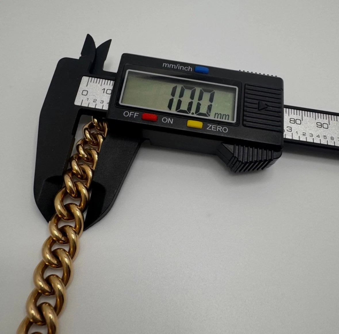 9ct Gold Solid Curb Link Braclet, 7in L, 10mm W, Hallmarked 56.3g Not Scrap