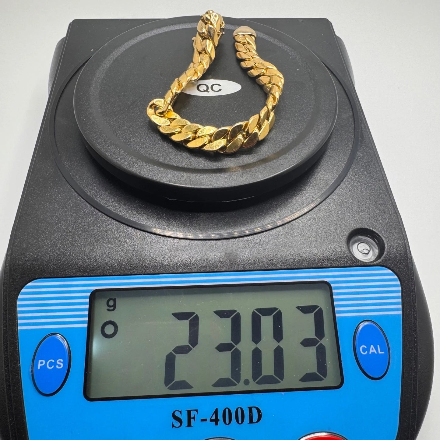 18ct Gold Cuban Links Bracelet, 9.2mm Wide, 8in Long, 23g