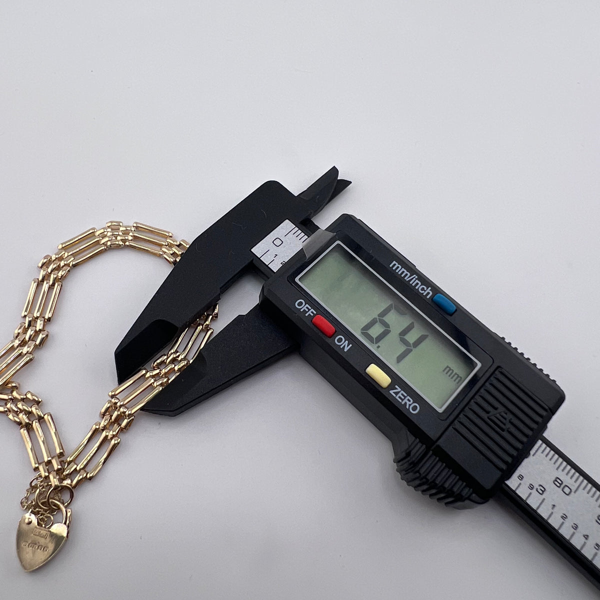 9ct Yellow Gold Three Row Bar Bracelet Heart, 7in L, 6.60g Hallmarked