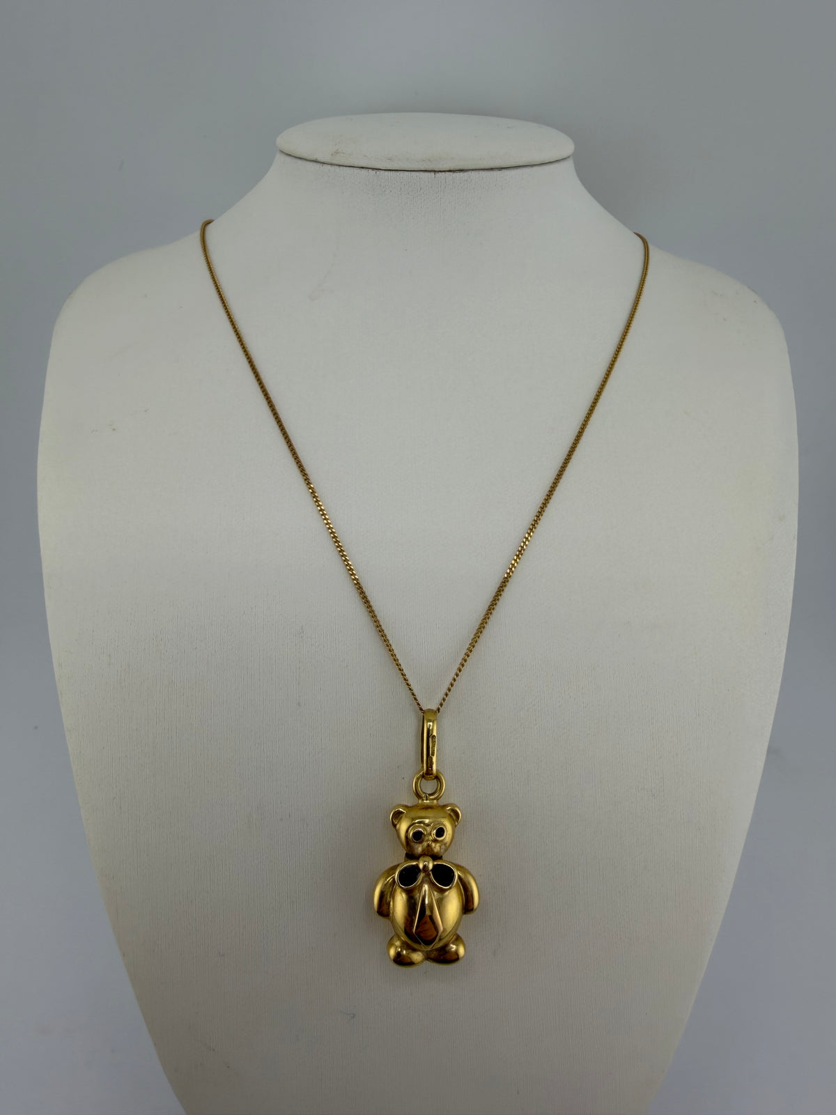 18ct Yellow Gold Teddy Bear Charm Curb Chain, 5.9g, 18in L, Hallmarks