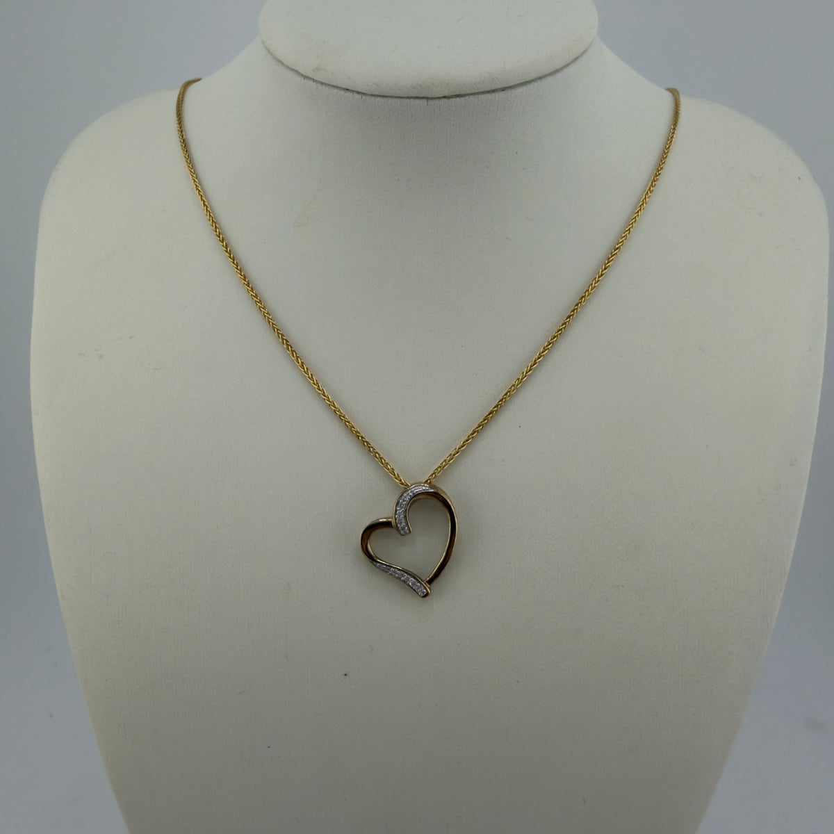 9ct Gold Natural Diamond Open Heart Pendant Necklace 22in Chain 3.94g