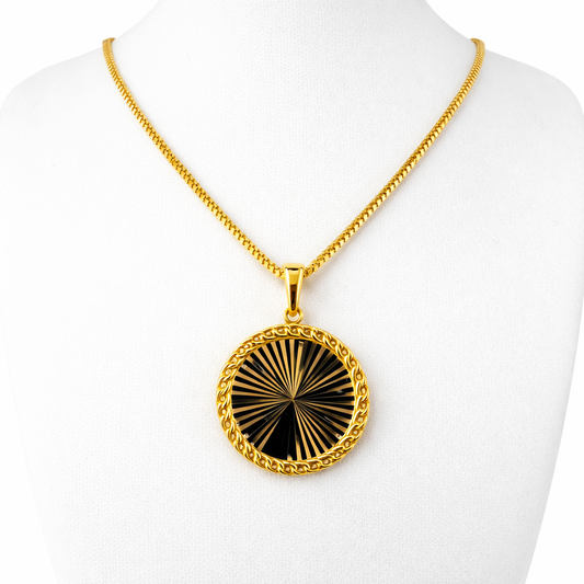 14ct Gold Sun Pendant on 14ct 16in Box Chain, Stamped 4.4g