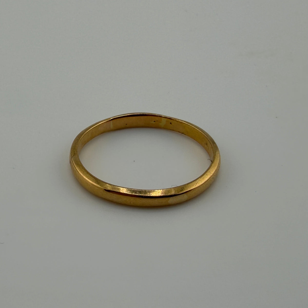 22ct Gold Wedding Band Ring Size S 2.2mm 2.76g Hallmarked Boxed