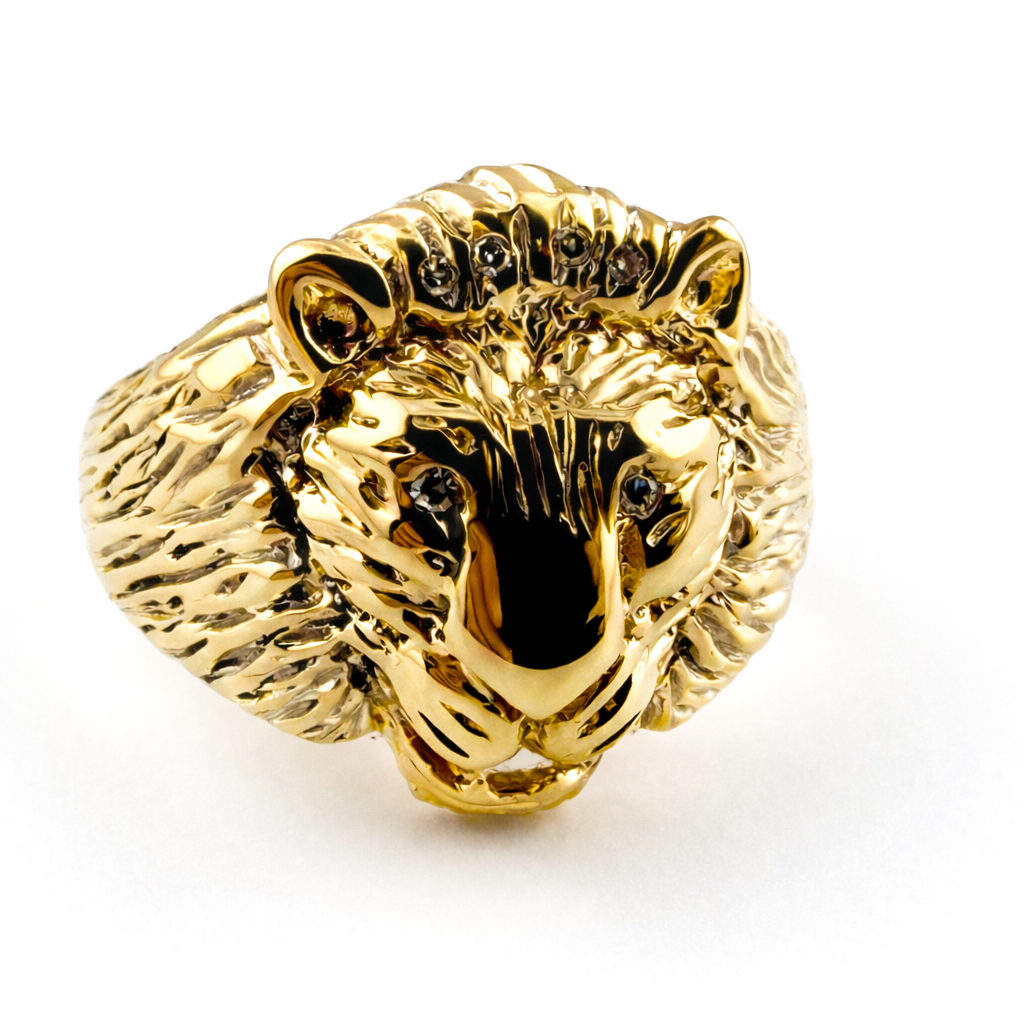 9ct gold and diamond lion head gents ring, size S, hallmarked, 8.35g, detailed mane design.