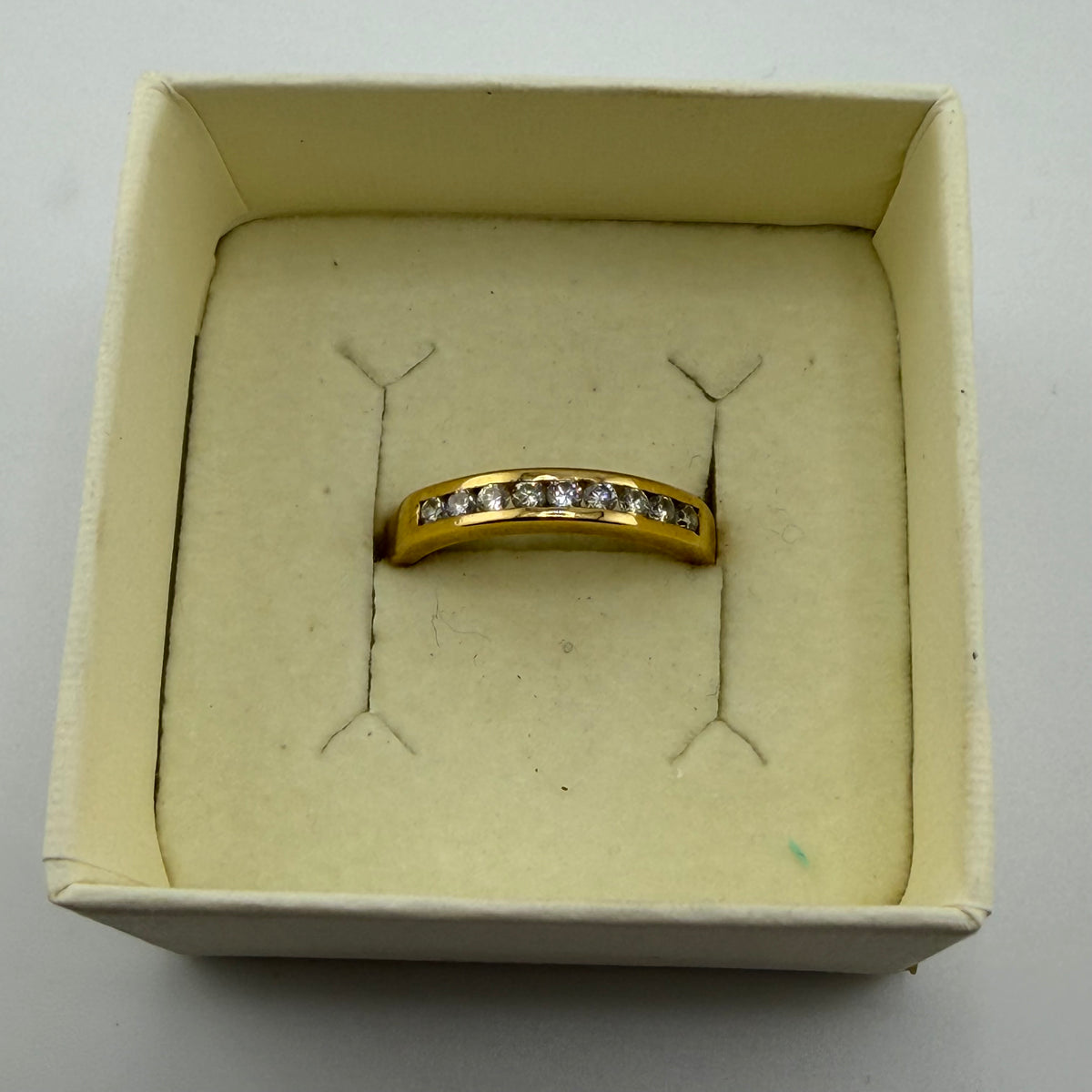 18ct Gold Natural Diamond 1/2 Eternity Ring 0.33ct Size P 3.34g