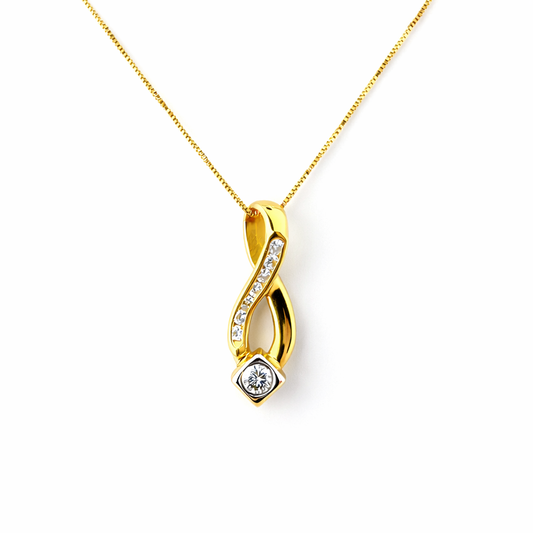 18ct Gold 0.4ct Diamond Pendant on 18in 18ct Box Chain, Hallmarked 4.1g