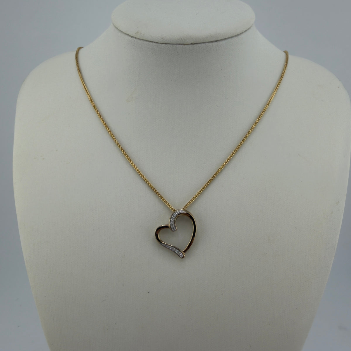 9ct Gold Natural Diamond Open Heart Pendant Necklace 22in Chain 3.94g