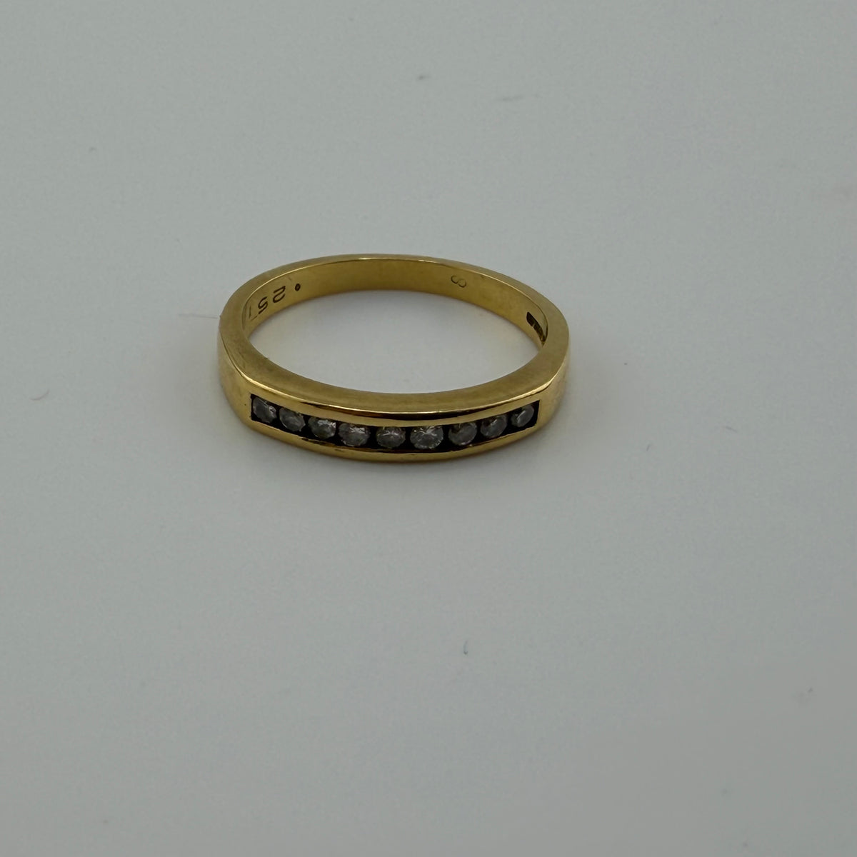 18ct Gold Natural Diamond 1/2 Eternity Ring 0.25ct Size O 1/2, 3.47g,