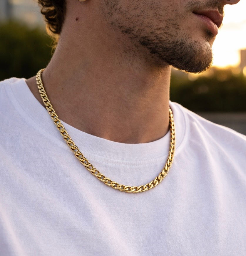 9ct Gold Curb Chain, 24in L, 4.1mm W, Hallmarked 8.9g,