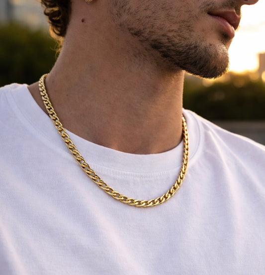 9ct Gold Curb Chain, 24in L, 4.1mm W, Hallmarked 8.9g,