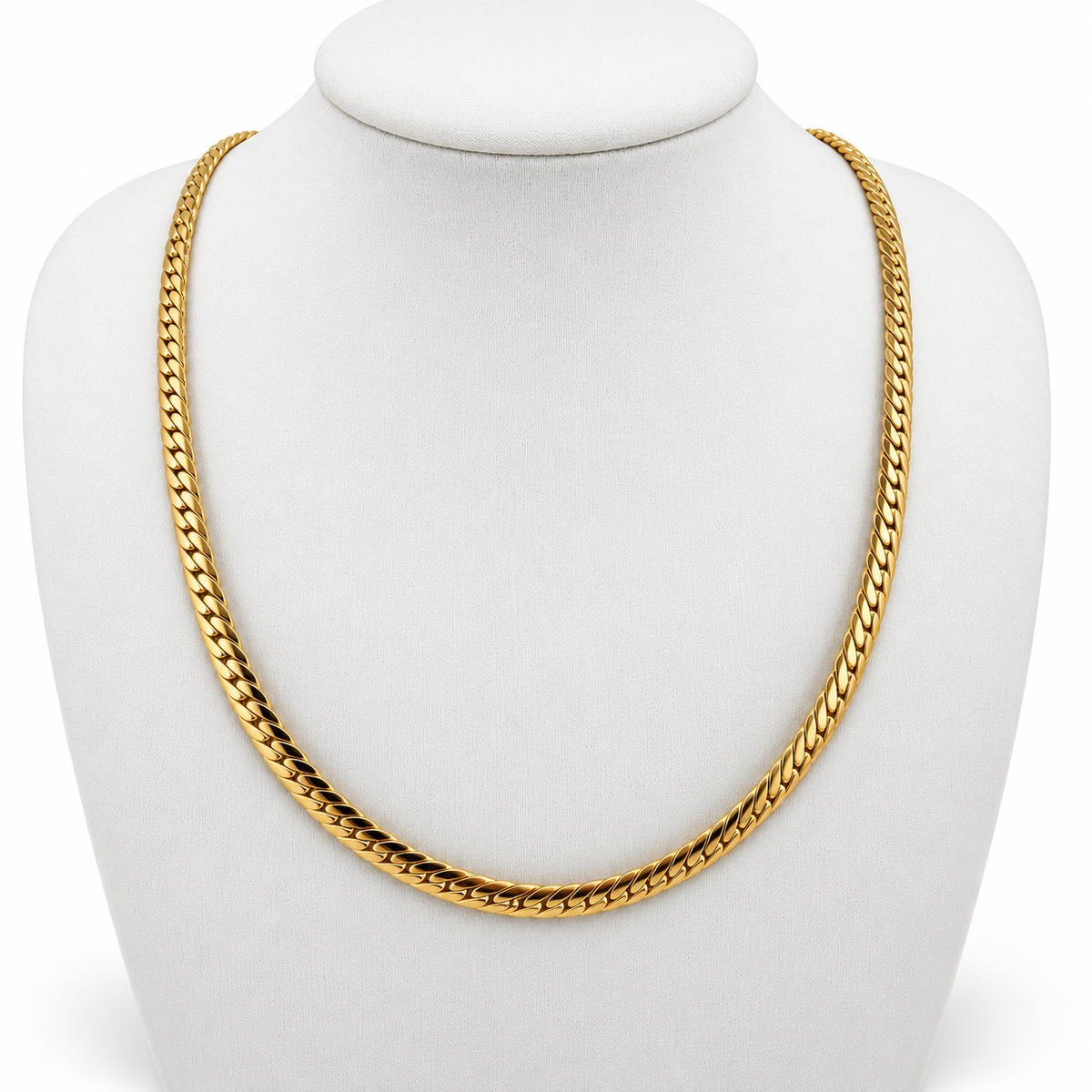 18ct Gold Cuban Link Chain, 17.5in Length, 4.5mm Not Scrap W, 14.85g.