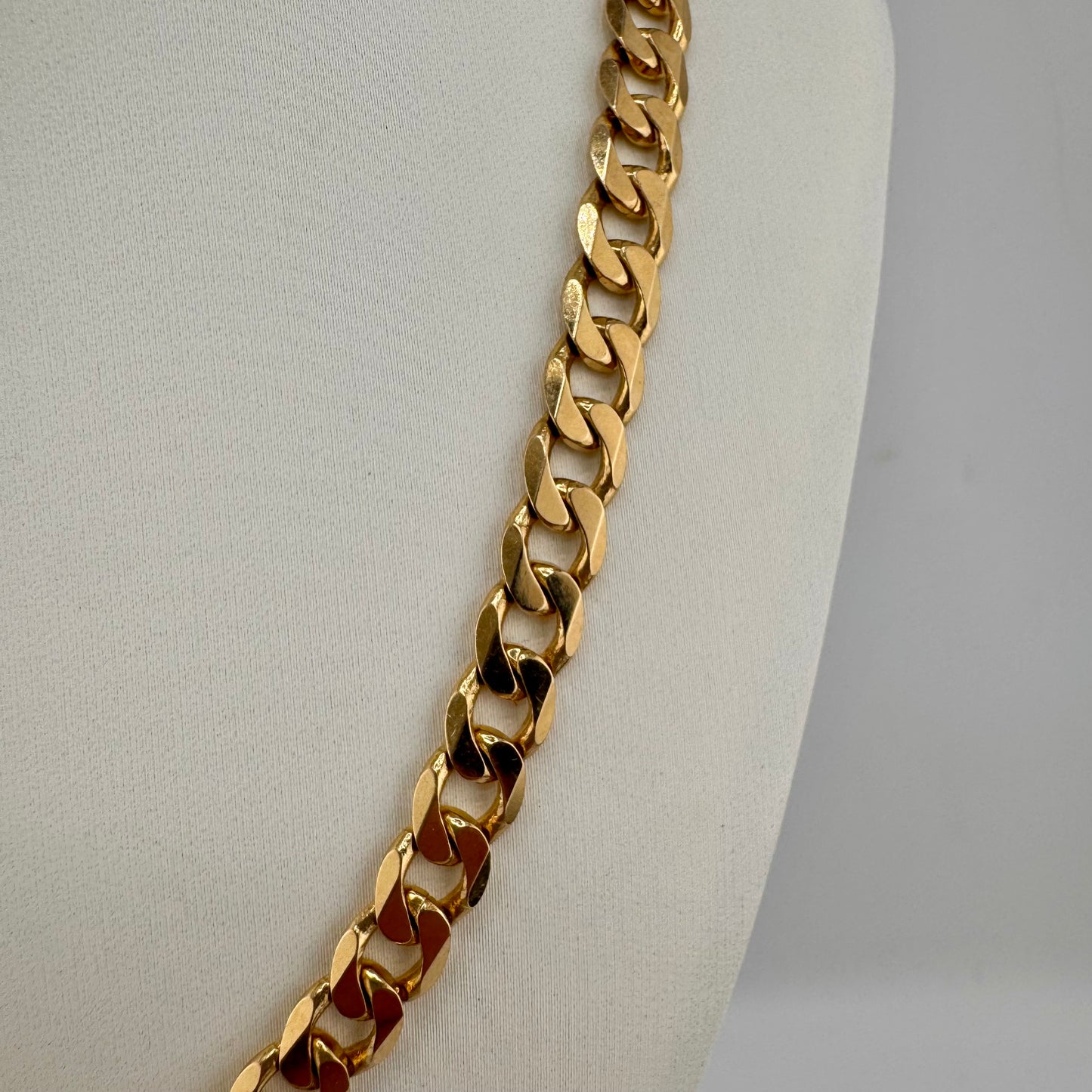 9ct Gold Curb Chain, 7mm Wide, 18in Long, Stamped 375, 30g