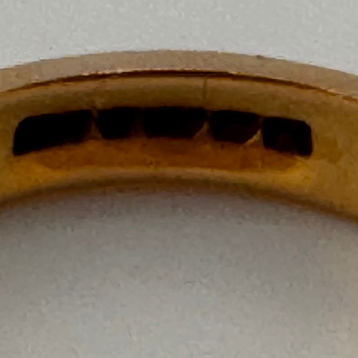 22ct Gold Wedding Band, Size O Hallmarked 5.8g, 3.7mm Wide