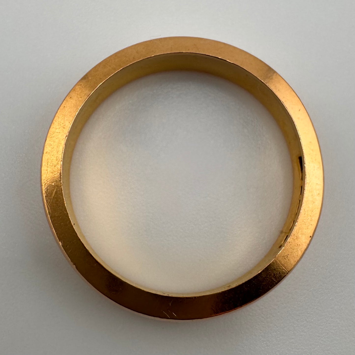 22ct Gold Wedding Band, Size O Hallmarked 5.8g, 3.7mm Wide