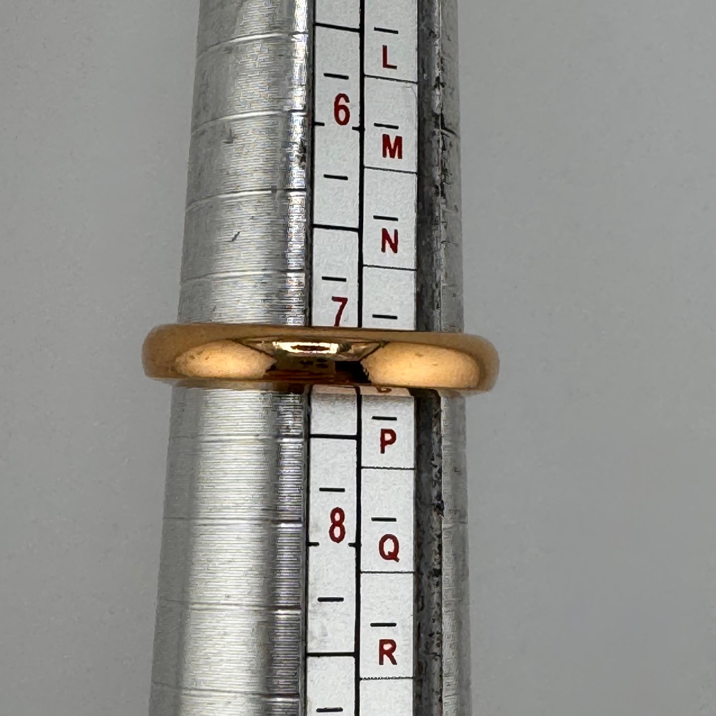 22ct Gold Wedding Band, Size O Hallmarked 5.8g, 3.7mm Wide