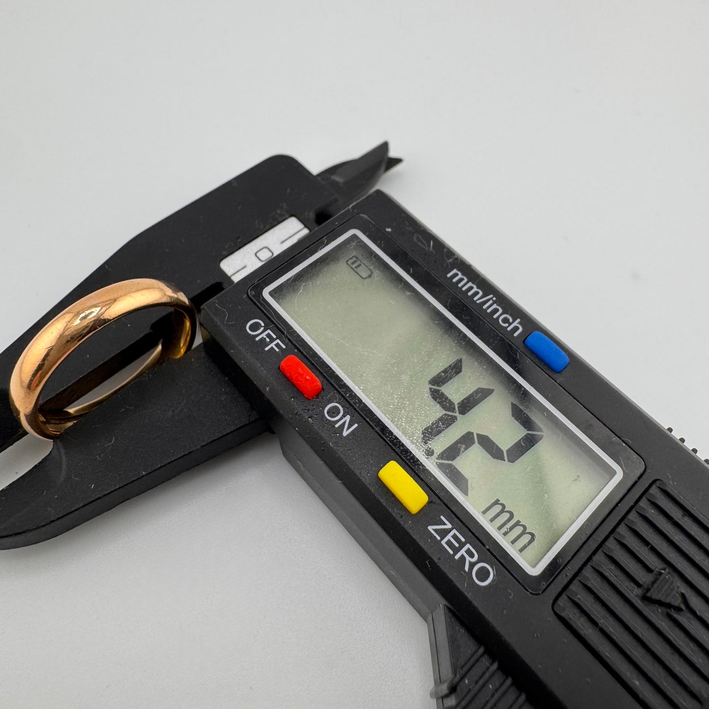 22ct Gold Wedding Band, Size P1/2 Hallmarked 6.7g, 4.2mm Wide