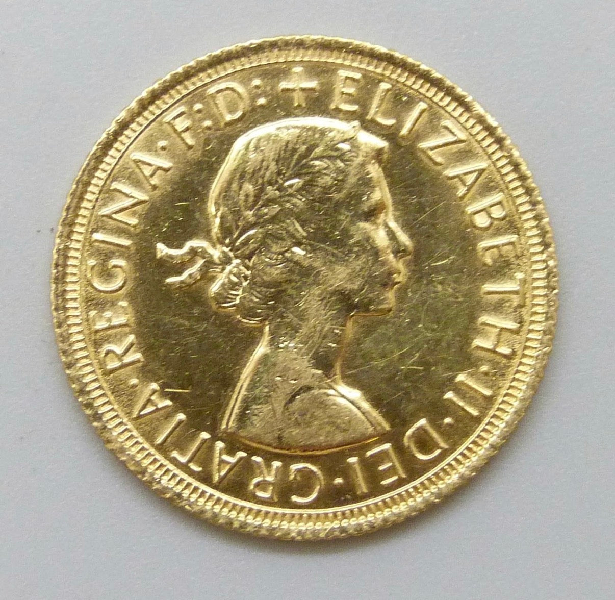 22ct Gold Full Sovereign Elizabeth II 1st Portrait 1968