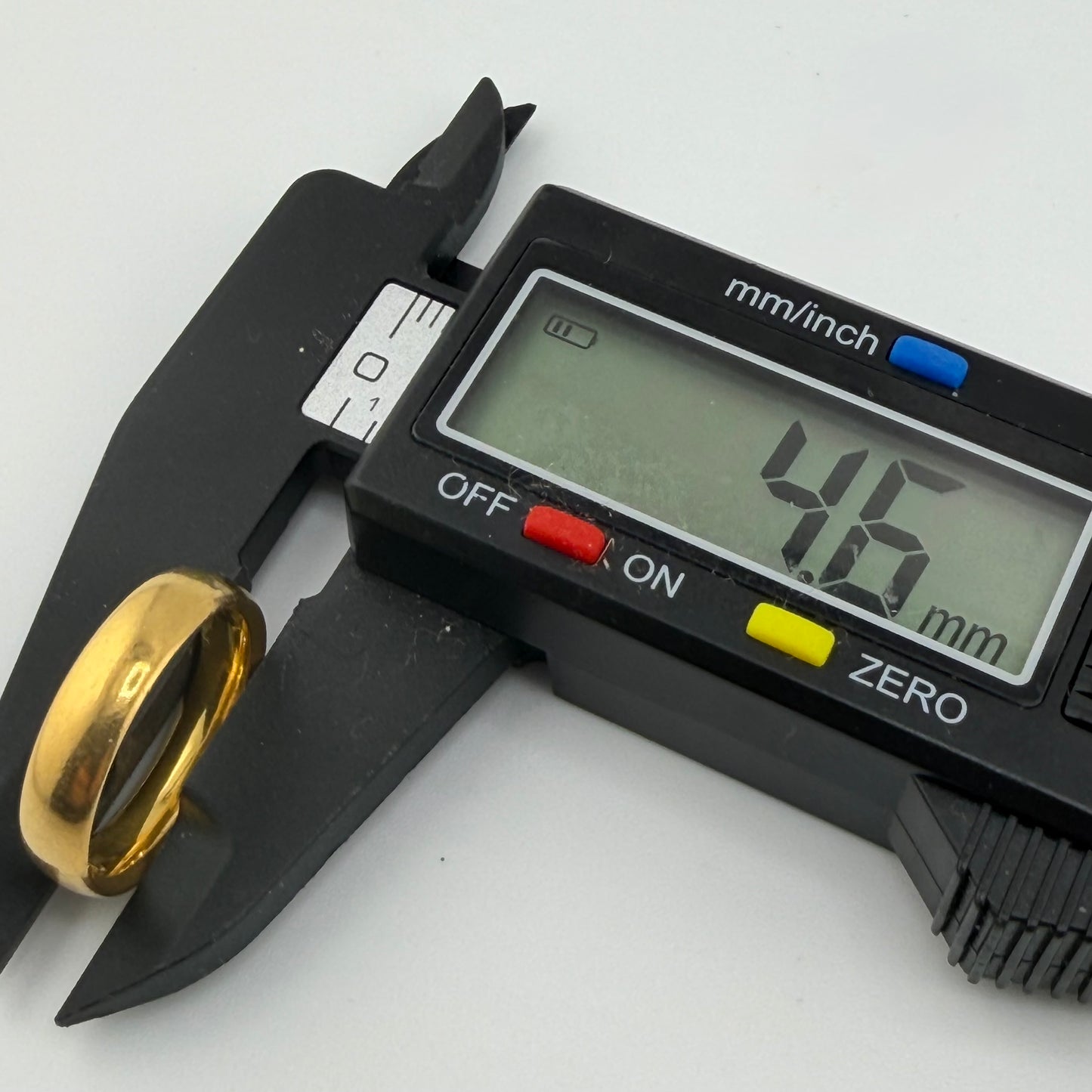 22ct Gold Wedding Band, Size N, 4.6mm W, 6.7g Hallmarked