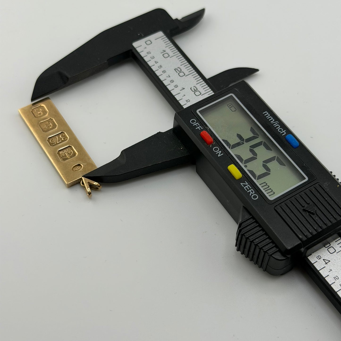 9ct Yellow Gold Ingot Pendant, Full UK Hallmarks 11.1g