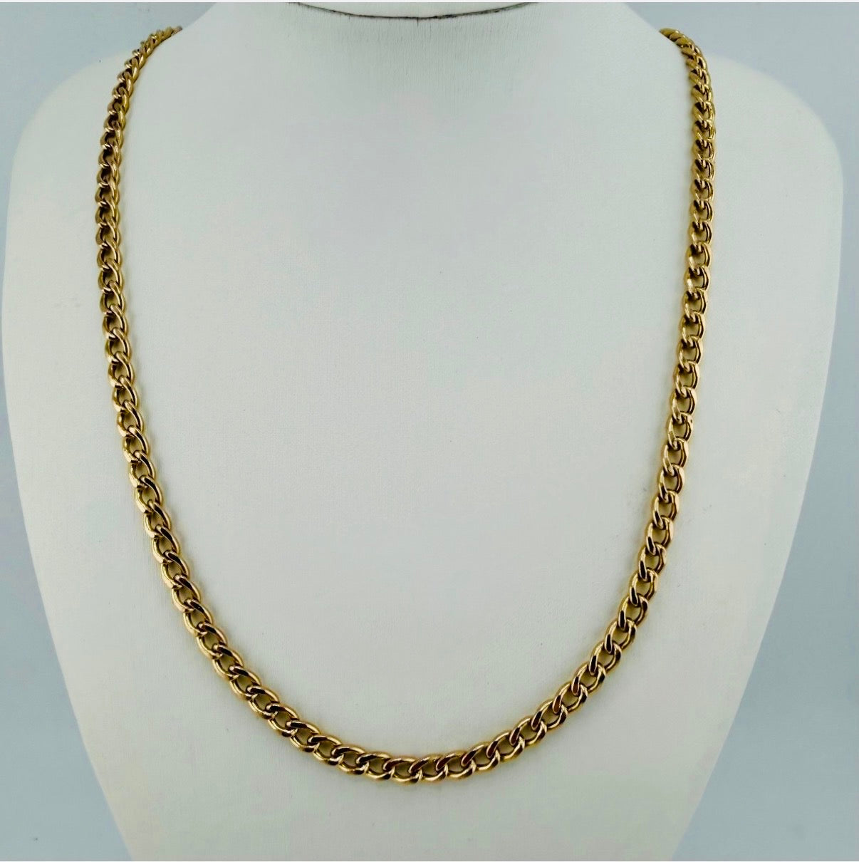 9ct Gold Curb Chain, 24in L, 4.1mm W, Hallmarked 8.9g,