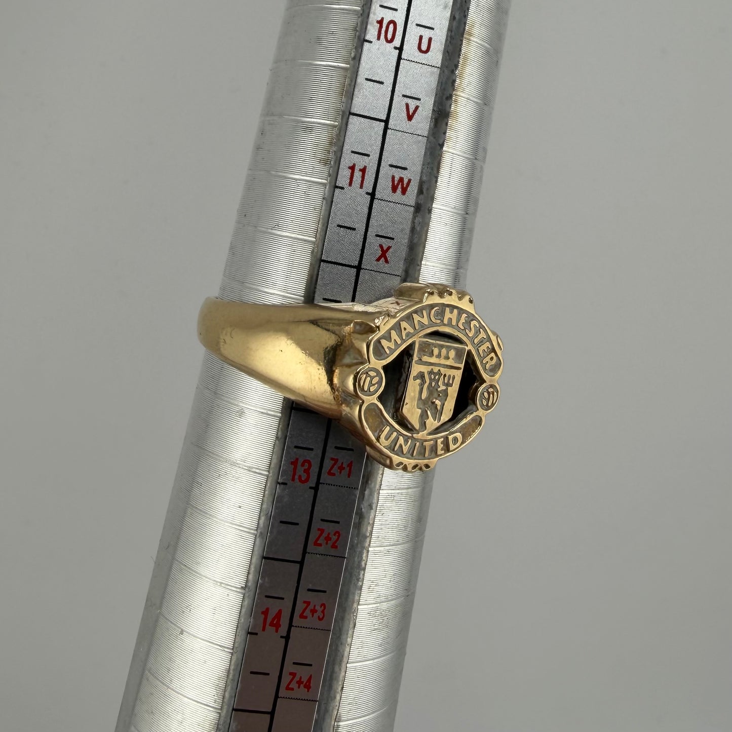 9ct Gold Man Utd Signet Ring, Size Z, Hallmarked, 5.44g