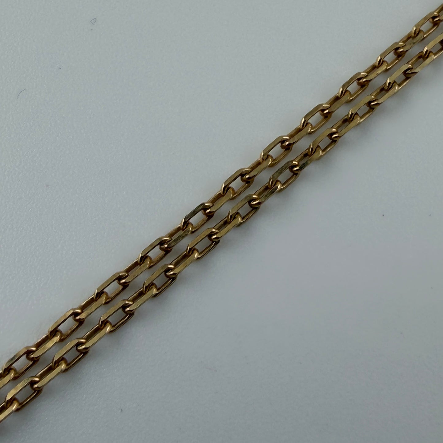 9ct gold box chain, 18in length, 1mm width, hallmarked, 2.4g.