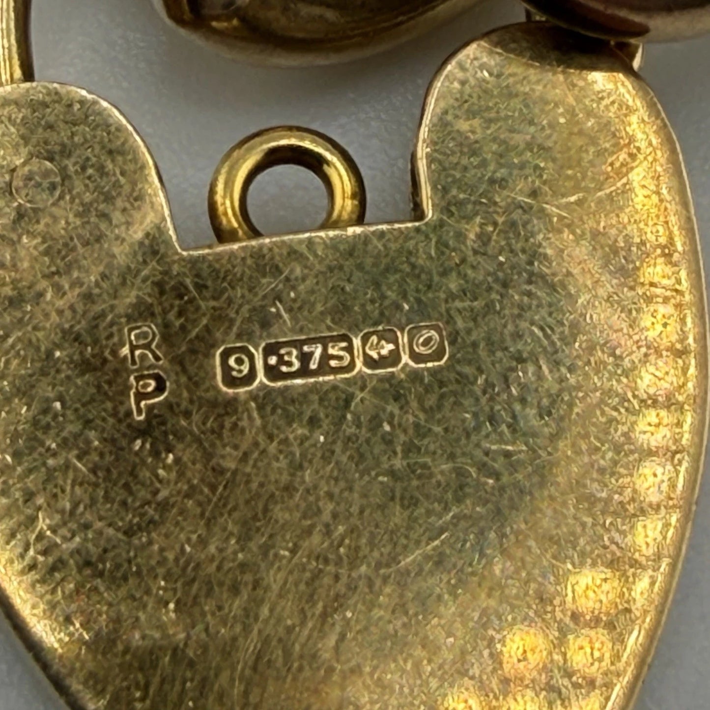 9ct Curb Bracelet, Heavy, Hallmarked, 7in L, 12mm W, 65g Heart Padlock Clasp