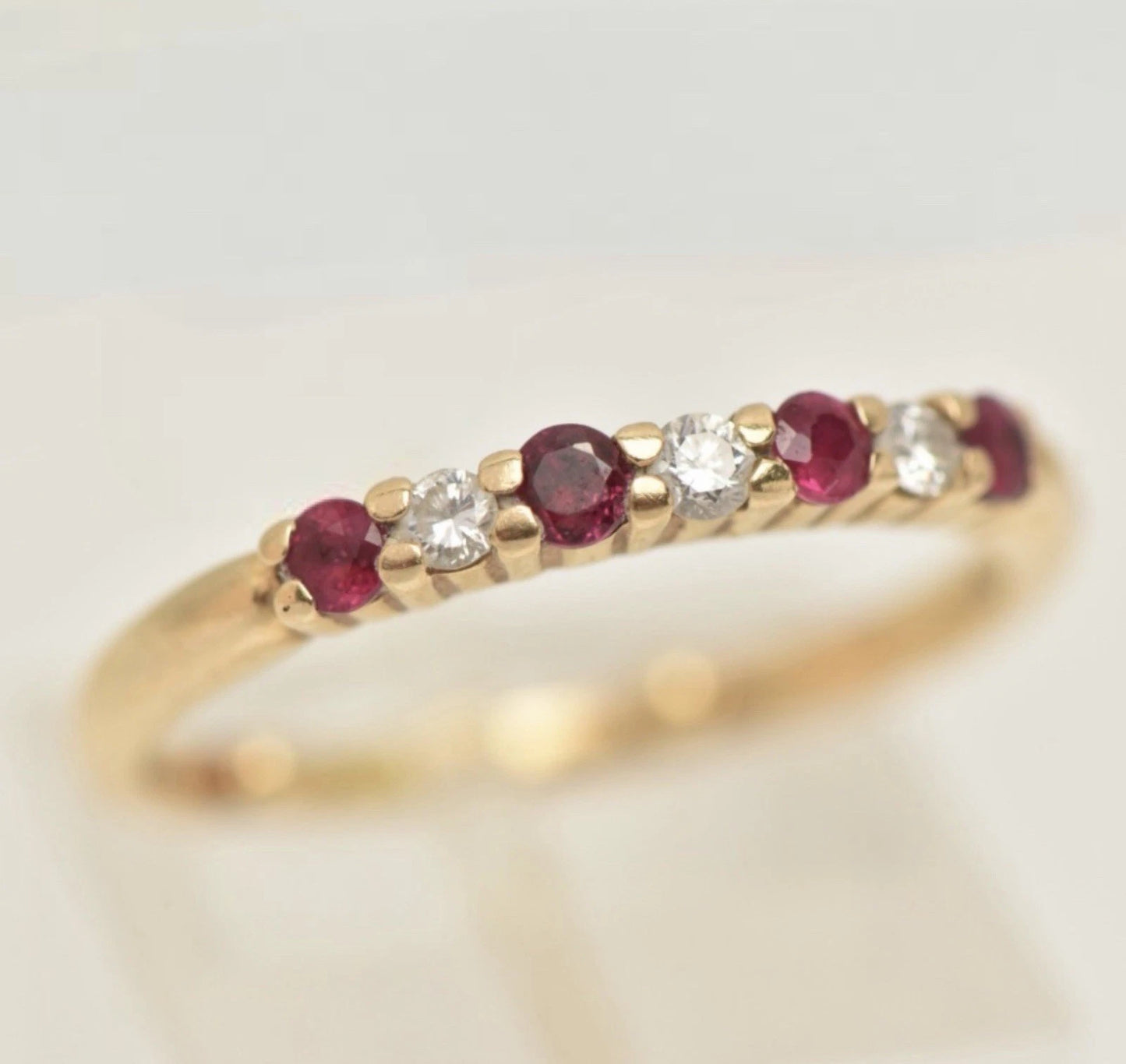 18ct Gold Diamond/Ruby Half Eternity Ring. Size K1/2, Hallmarked 3.1g