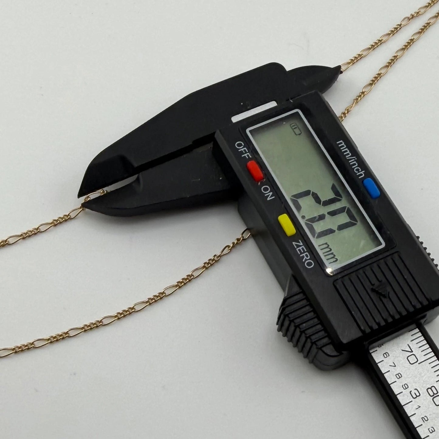 9ct Gold Figaro Chain, 2mm W, 18in L, Stamped 9ct 2.9g