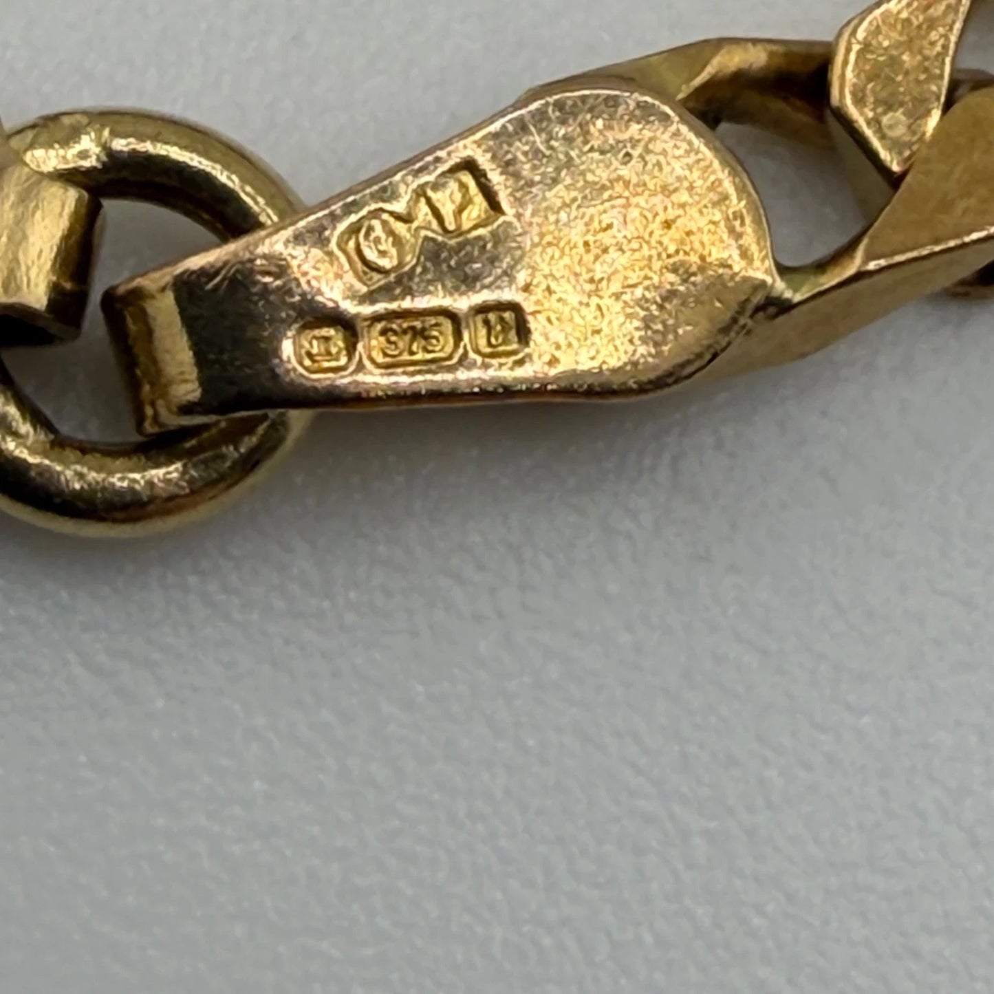 9ct Gold Curb Chain, 3.2mm W, 19in L, Hallmarked 12.2g