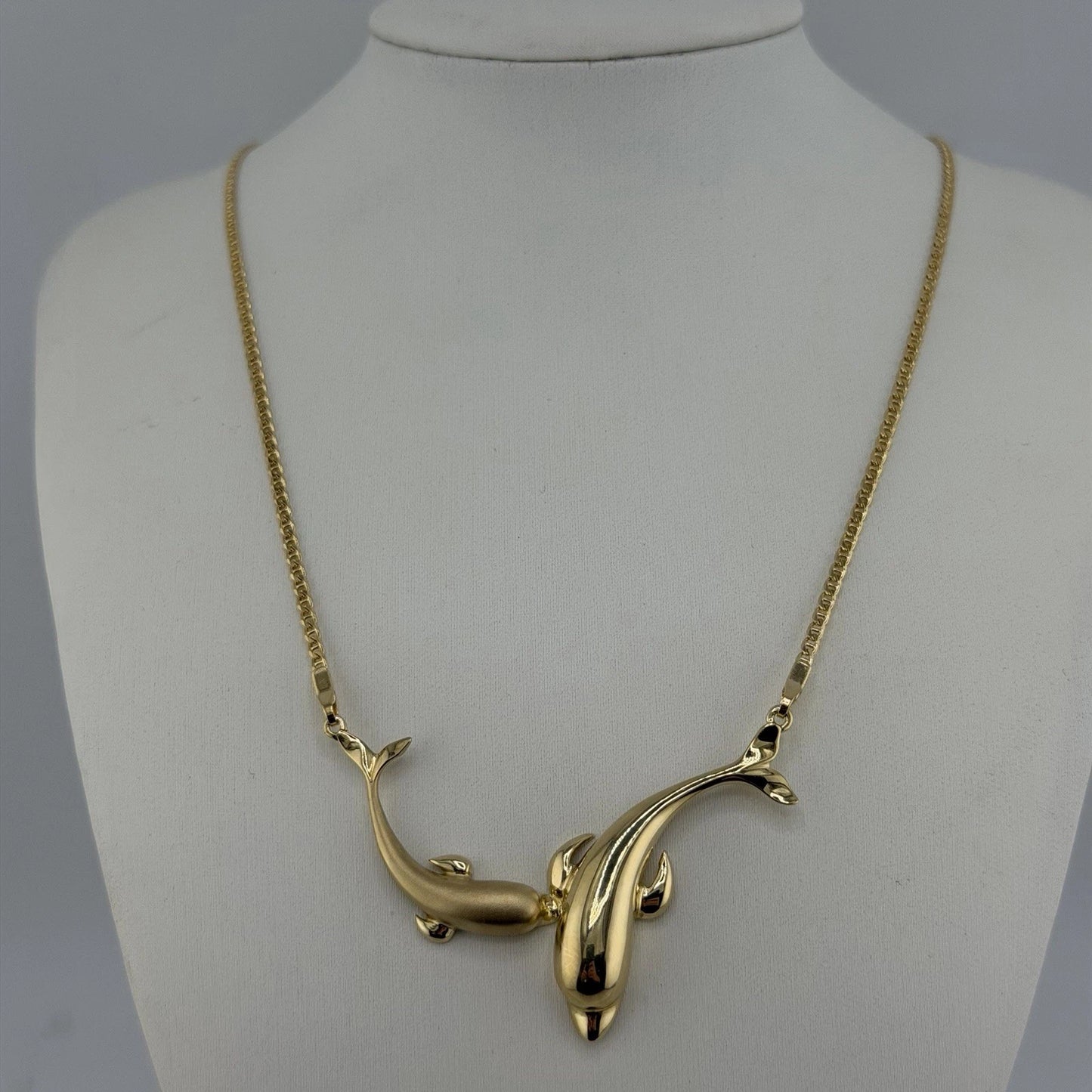 14ct Gold Dolphin Necklace on Fancy Link Chain, 17in L, 9.8g