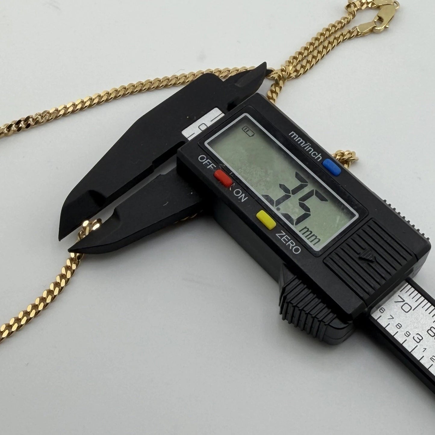 9ct Gold Curb Chain, 18in L, 3.5mm W, Italian Assay Marks, 14.3g