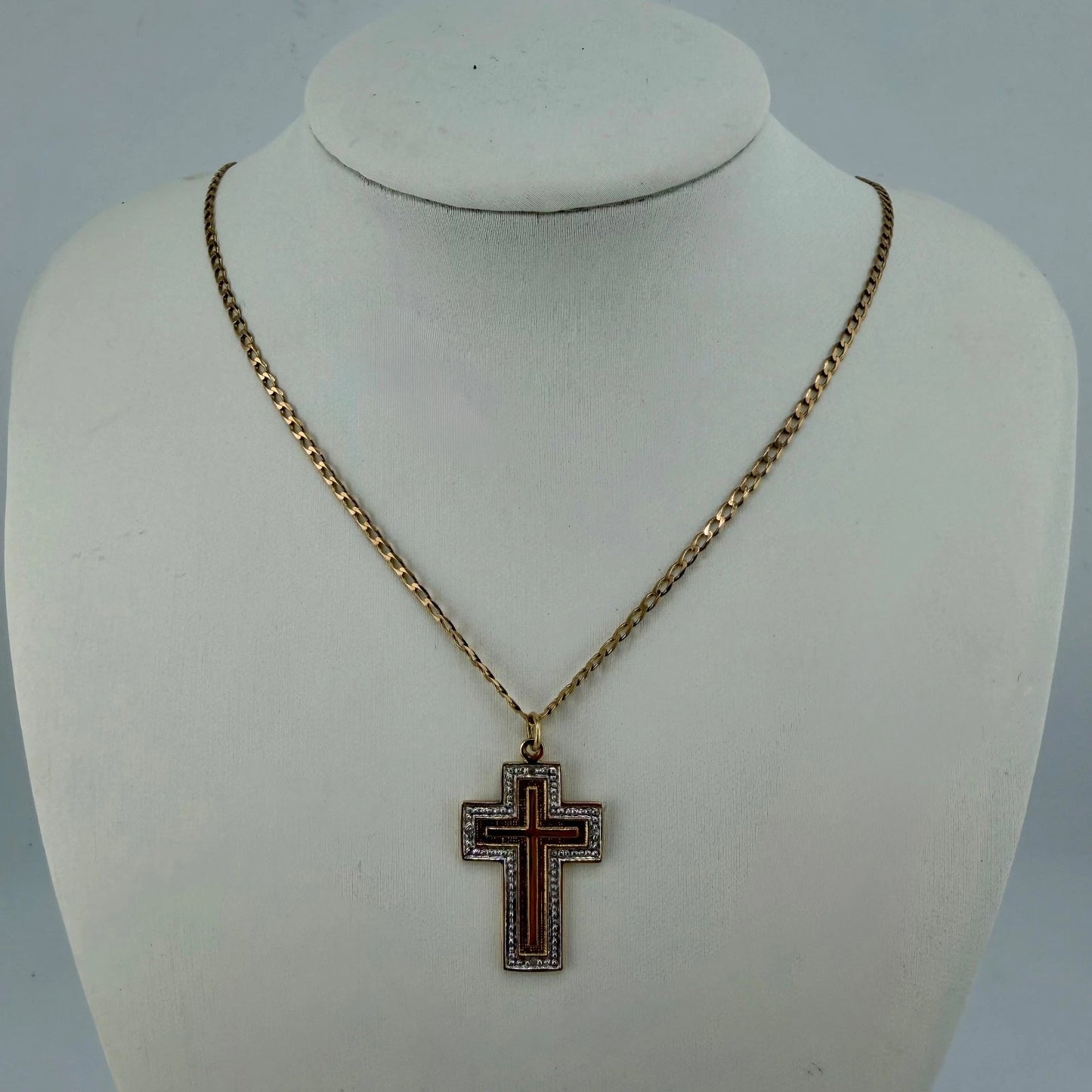 9ct Gold Cross Pendant on 2mm W 20 in Curb Chain, Hallmarked 4.5g
