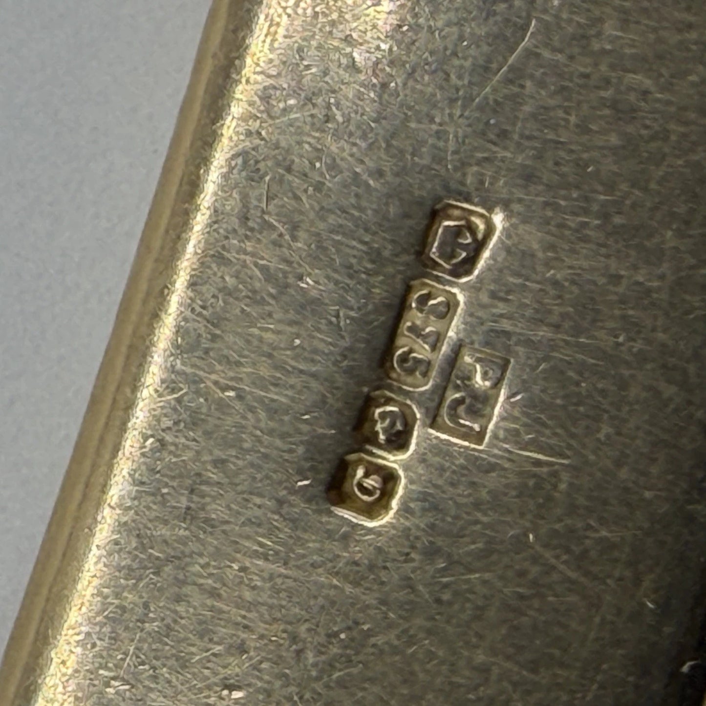 9ct Gold Curb ID Bracelet, 8.75in L, 11mm W, Hallmarked 34.4g