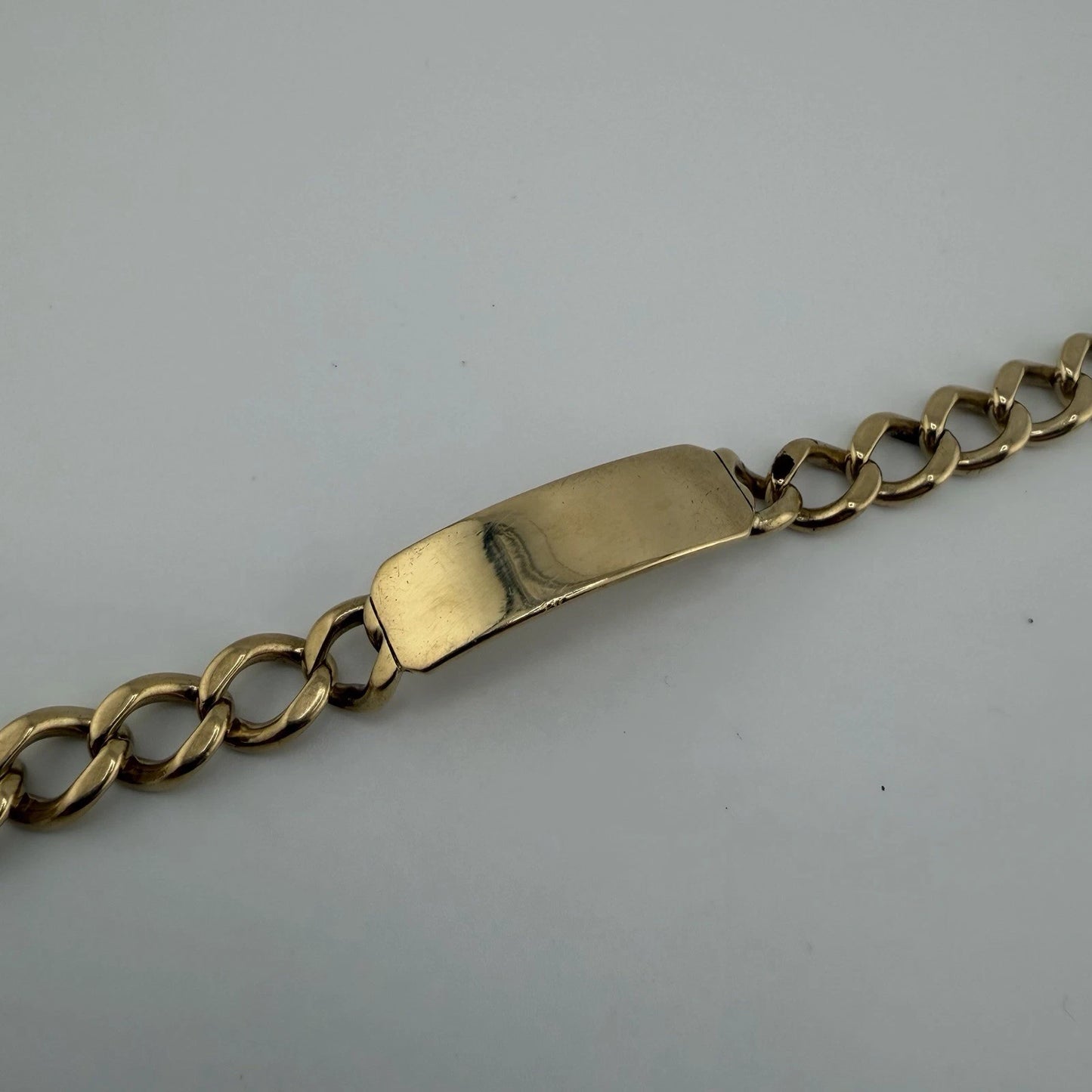 9ct Gold Curb ID Bracelet, 8.75in L, 11mm W, Hallmarked 34.4g