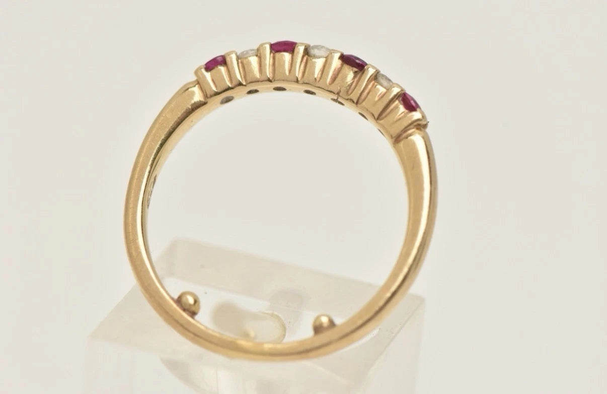 18ct Gold Diamond/Ruby Half Eternity Ring. Size K1/2, Hallmarked 3.1g
