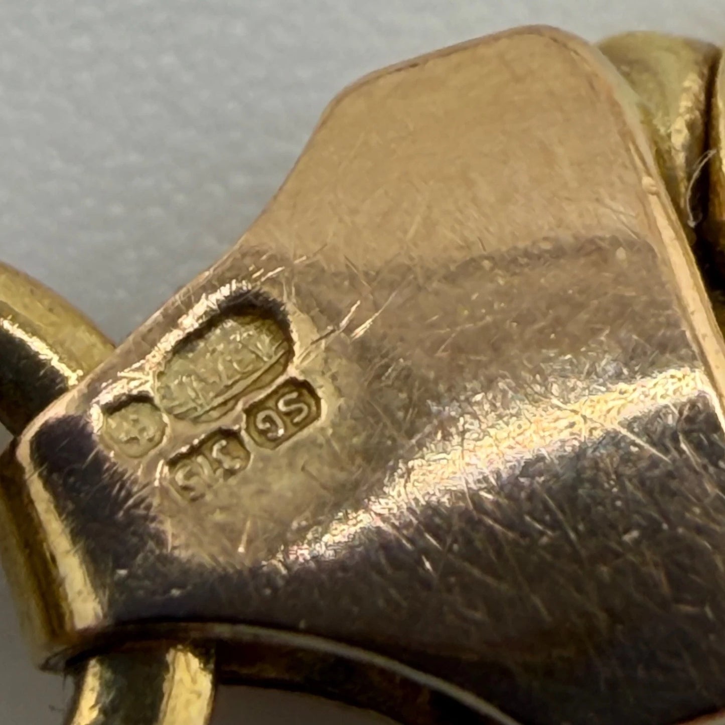 9ct Gold Cuban Link Chain, 18.5in L, 5.5mm W, 14.8g Hallmarked