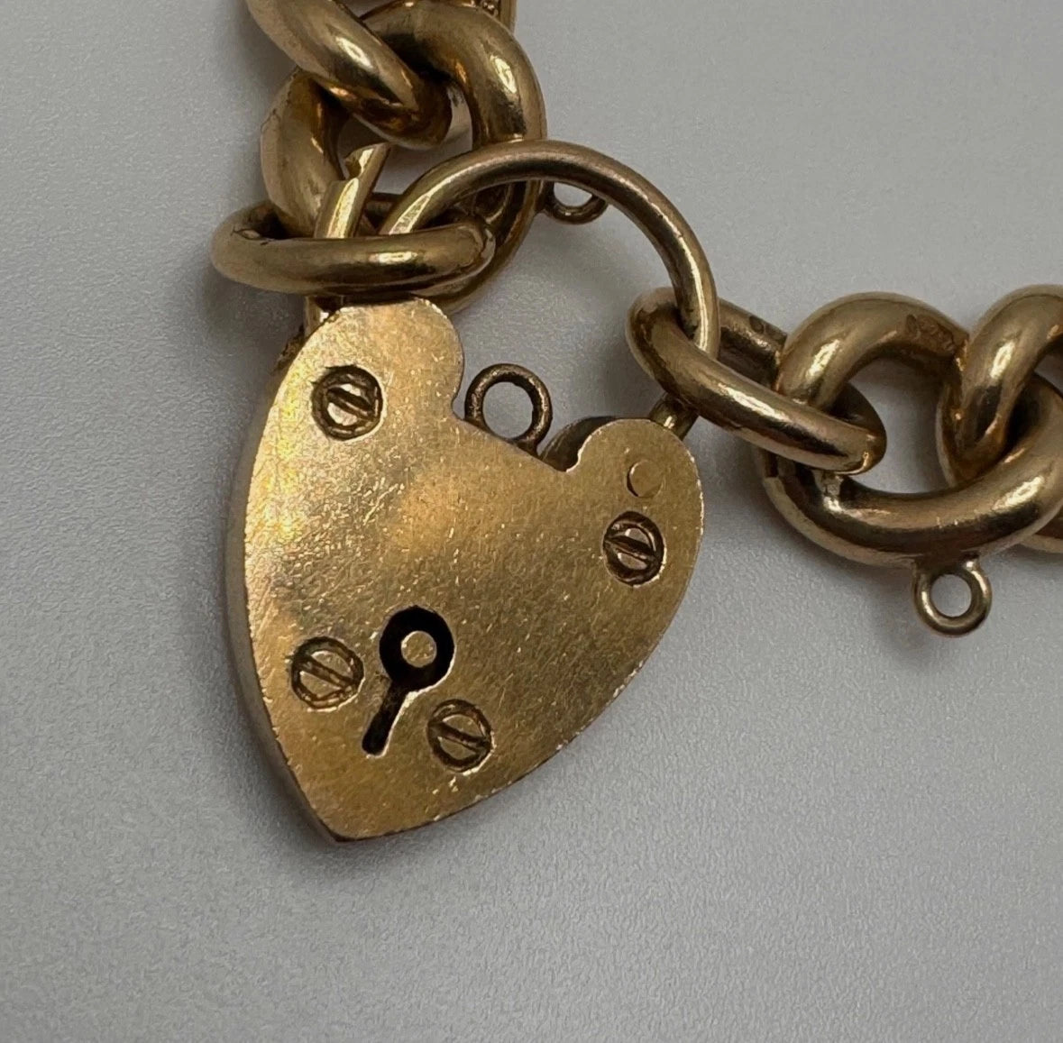 9ct Gold Solid Curb Link Braclet, 7in L, 10mm W, Hallmarked 56.3g Not Scrap