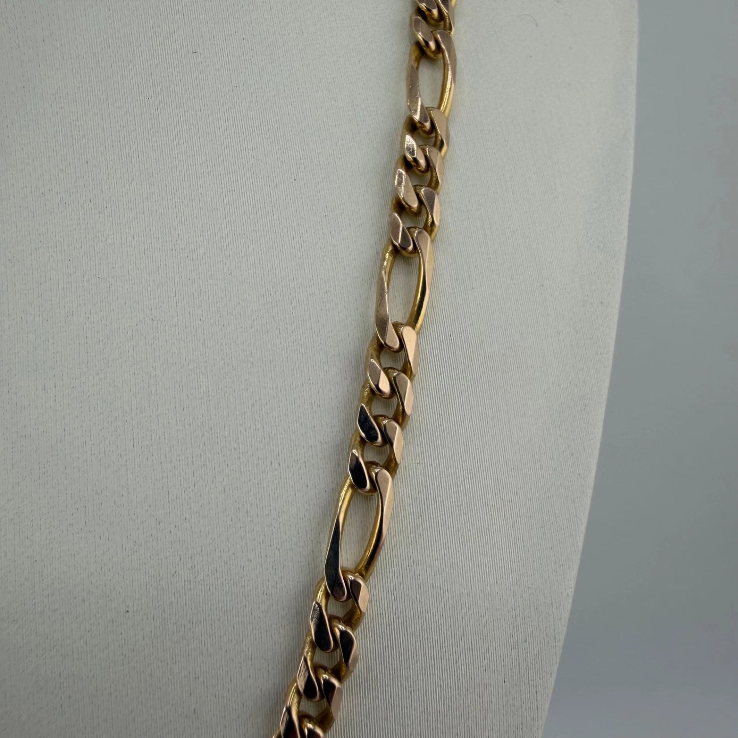9ct Gold Figaro Chain, 4.1mm W, 18in L, Hallmarked 16.8g